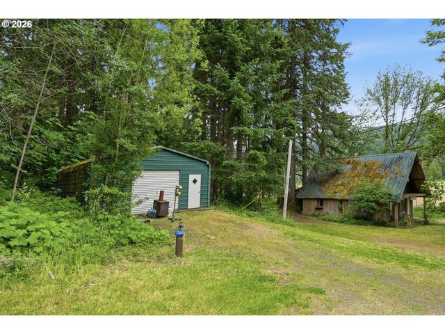 21090 Nw DAIRY CREEK Rd, North Plains, OR 97133