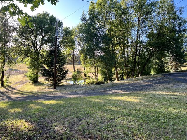 21090 Nw DAIRY CREEK Rd, North Plains, OR 97133