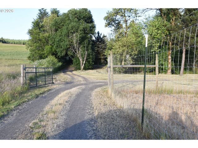 21090 Nw DAIRY CREEK Rd, North Plains, OR 97133