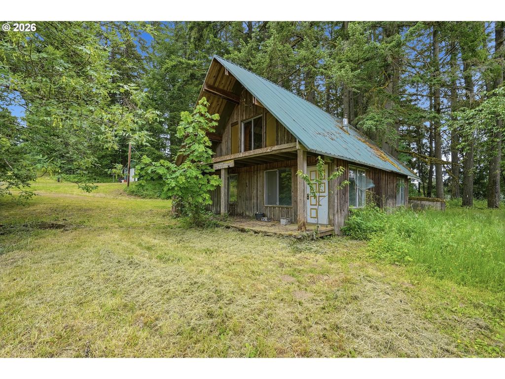 Image 1 of property listing at 21090 Nw DAIRY CREEK Rd, North Plains, OR 97133