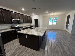 1030 Cliff Castle Avenue, North Las Vegas, NV 89081