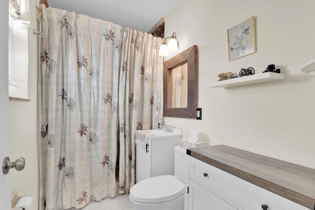 5221 NE 16th Avenue, Pompano Beach, FL 33064