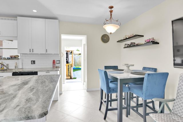 5221 NE 16th Avenue, Pompano Beach, FL 33064