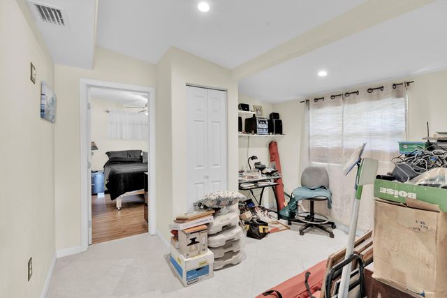 5221 NE 16th Avenue, Pompano Beach, FL 33064