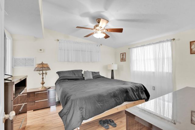 5221 NE 16th Avenue, Pompano Beach, FL 33064