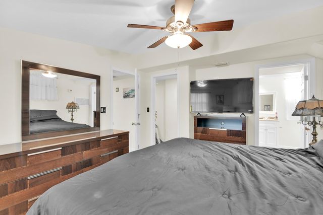 5221 NE 16th Avenue, Pompano Beach, FL 33064