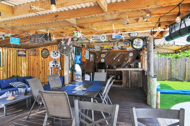 5221 NE 16th Avenue, Pompano Beach, FL 33064