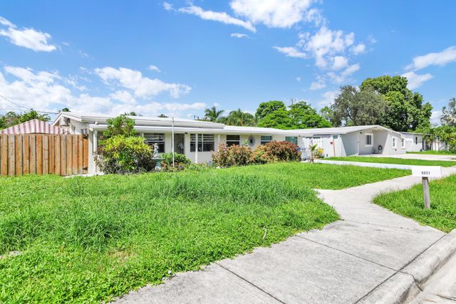 5221 NE 16th Avenue, Pompano Beach, FL 33064