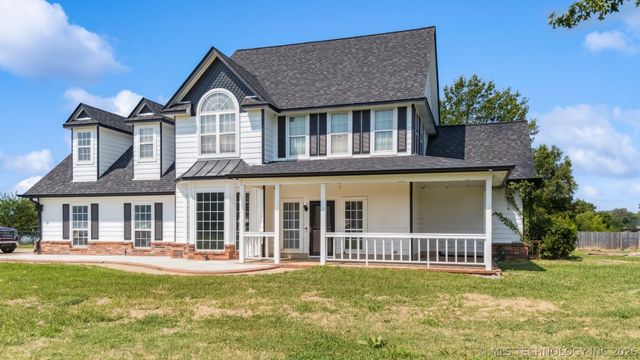 24550 S Meadow Circle Road, Claremore, OK 74019