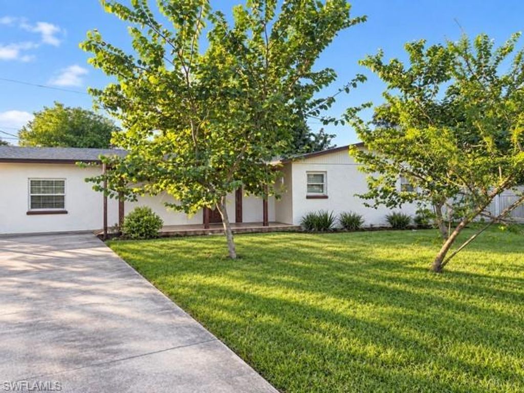 114 Alcala CT, LEHIGH ACRES, FL 33936 — exterior