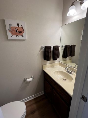 669 Lake Shore Drive, Trinity, TX 75862