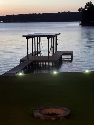 669 Lake Shore Drive, Trinity, TX 75862