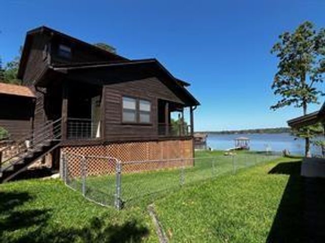 669 Lake Shore Drive, Trinity, TX 75862