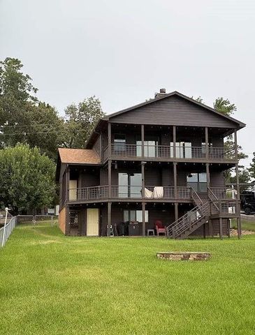 669 Lake Shore Drive, Trinity, TX 75862