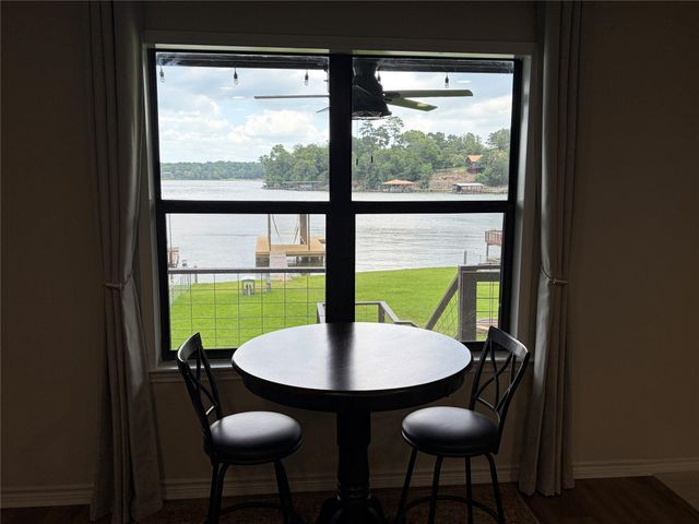 669 Lake Shore Drive, Trinity, TX 75862