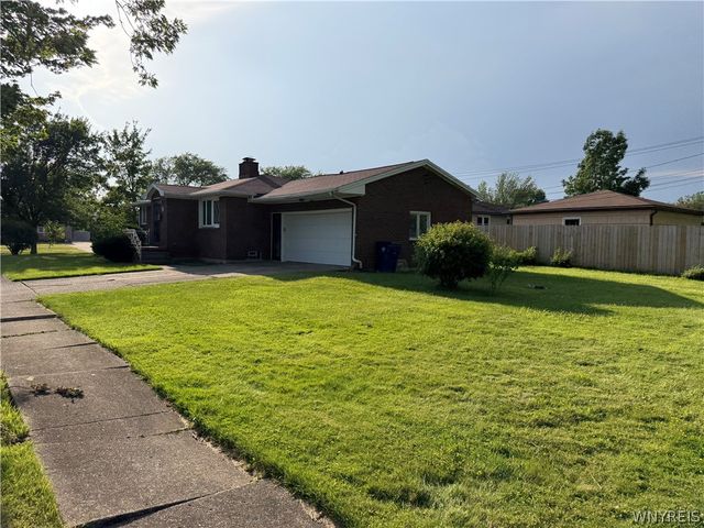 71 Carmen Road, Amherst, NY 14226
