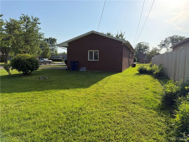 71 Carmen Road, Amherst, NY 14226