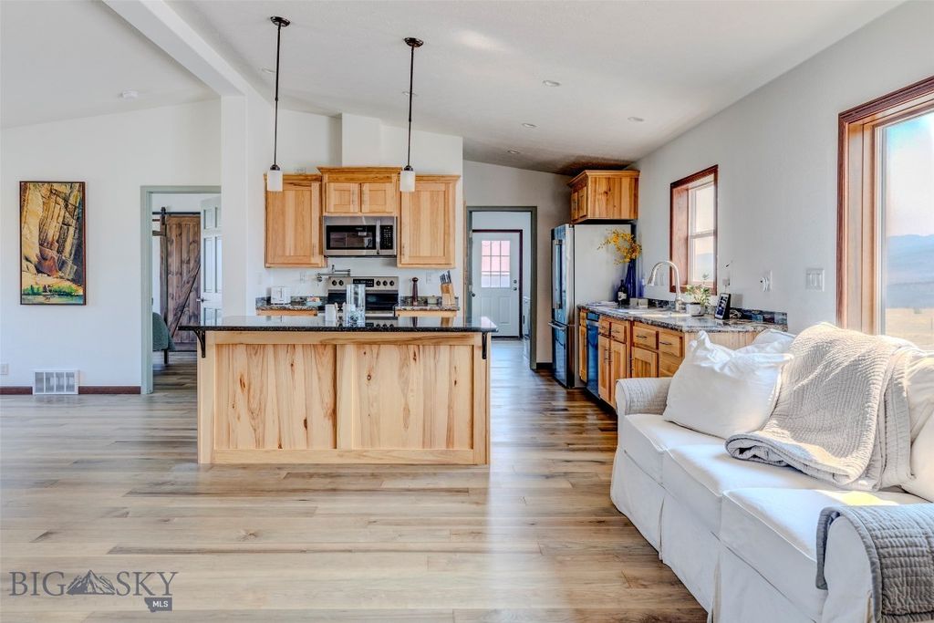 106 Buffalo Trail Road, Livingston, MT 59047 photo 4