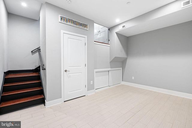 1302 S WOODSTOCK ST, Philadelphia, PA 19146