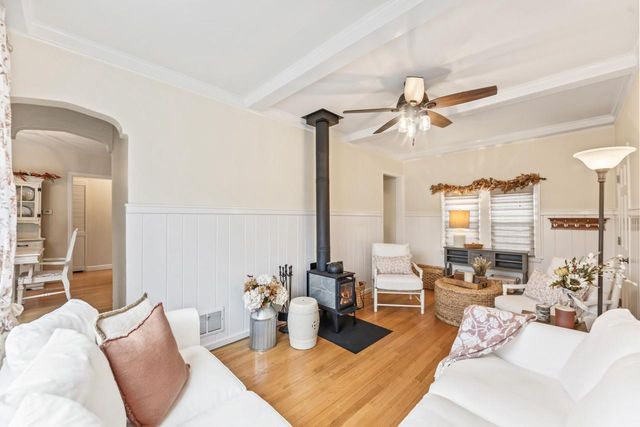 1230 Georges AVENUE, Brookfield, WI 53045