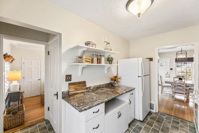 1230 Georges AVENUE, Brookfield, WI 53045