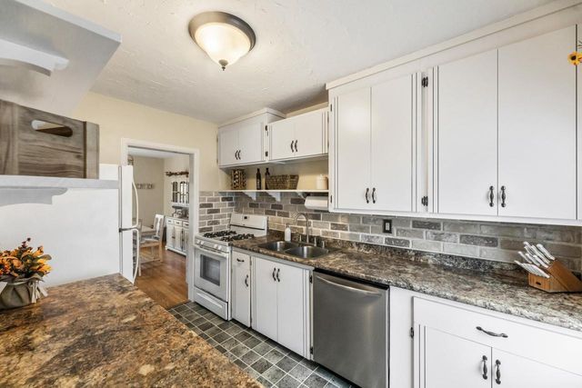 1230 Georges AVENUE, Brookfield, WI 53045