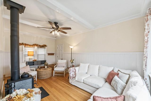 1230 Georges AVENUE, Brookfield, WI 53045