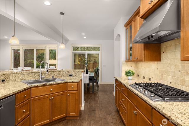 10608 106th Place NE, Kirkland, WA 98033