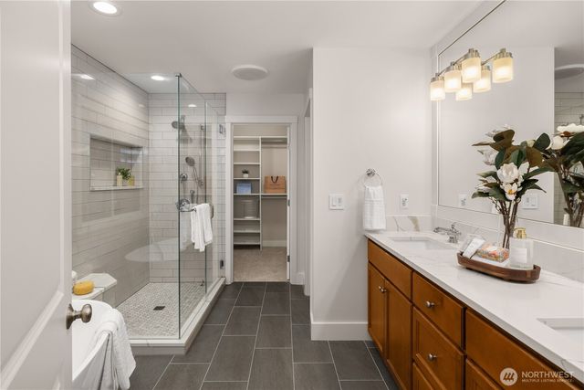 10608 106th Place NE, Kirkland, WA 98033