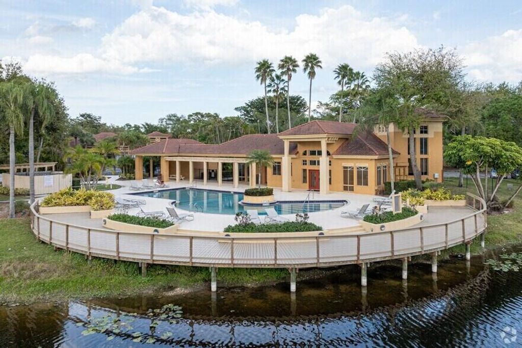 4823 Via Palm Lakes 1322, West Palm Beach, FL 33417