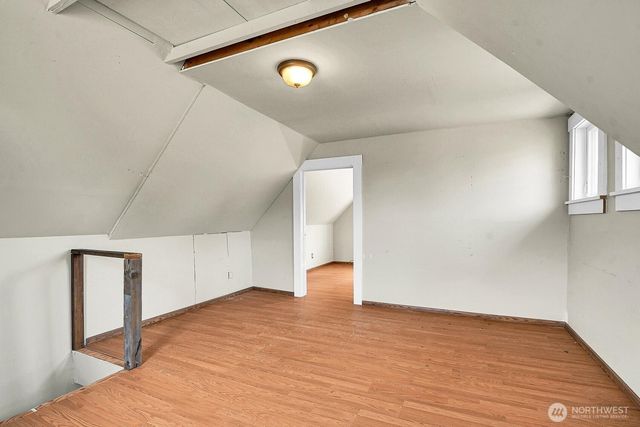 16508 104th Avenue NE, Bothell, WA 98011