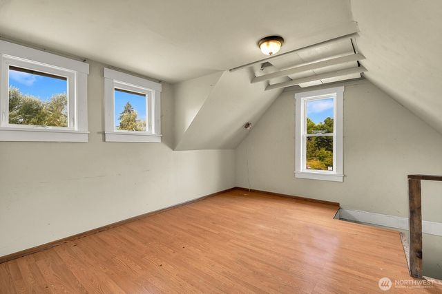 16508 104th Avenue NE, Bothell, WA 98011