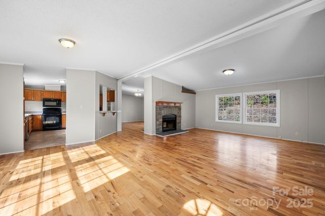 5499 Pembrooke Drive, Granite Falls, NC 28630