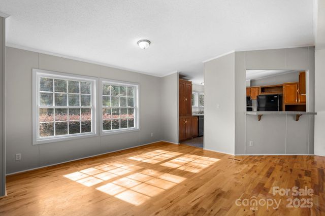 5499 Pembrooke Drive, Granite Falls, NC 28630