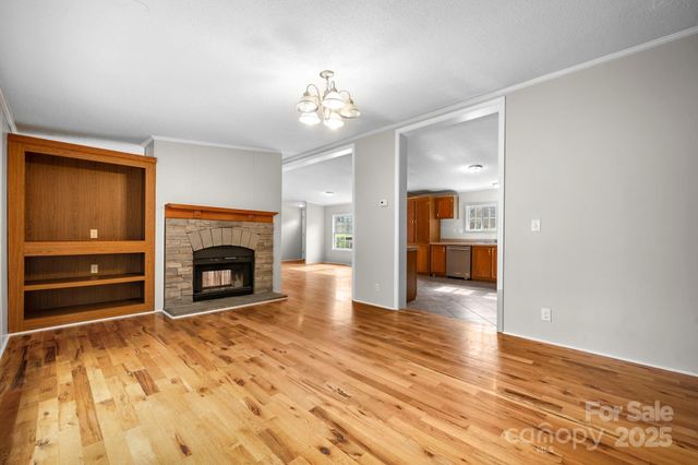 5499 Pembrooke Drive, Granite Falls, NC 28630