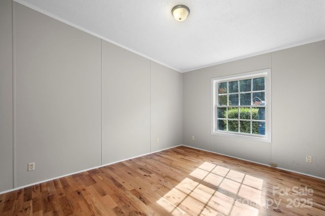 5499 Pembrooke Drive, Granite Falls, NC 28630