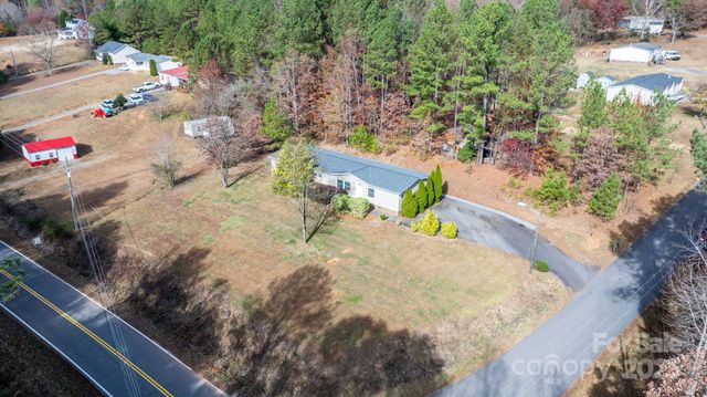 5499 Pembrooke Drive, Granite Falls, NC 28630