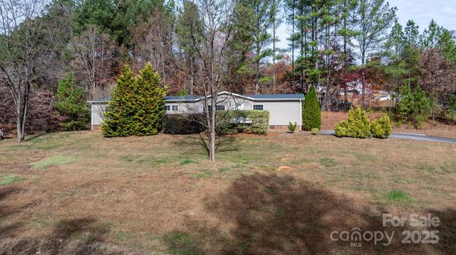 5499 Pembrooke Drive, Granite Falls, NC 28630