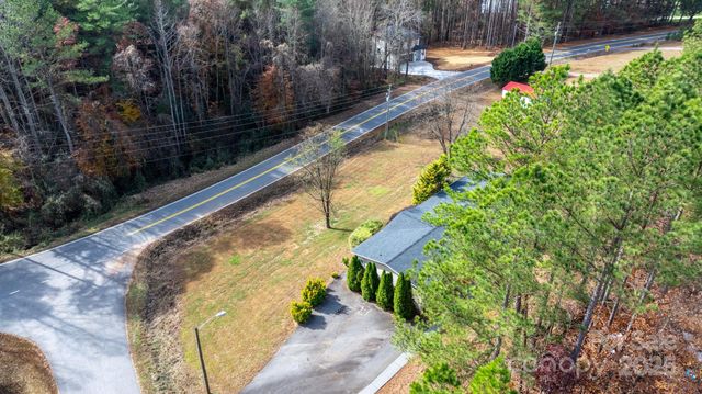 5499 Pembrooke Drive, Granite Falls, NC 28630