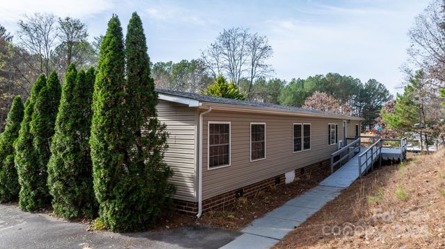 5499 Pembrooke Drive, Granite Falls, NC 28630