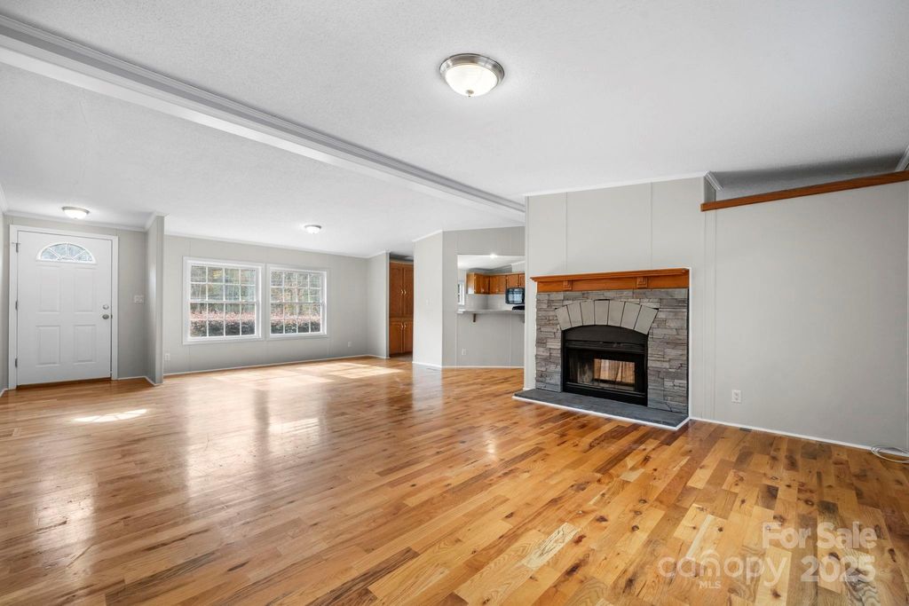 5499 Pembrooke Drive, Granite Falls, NC 28630