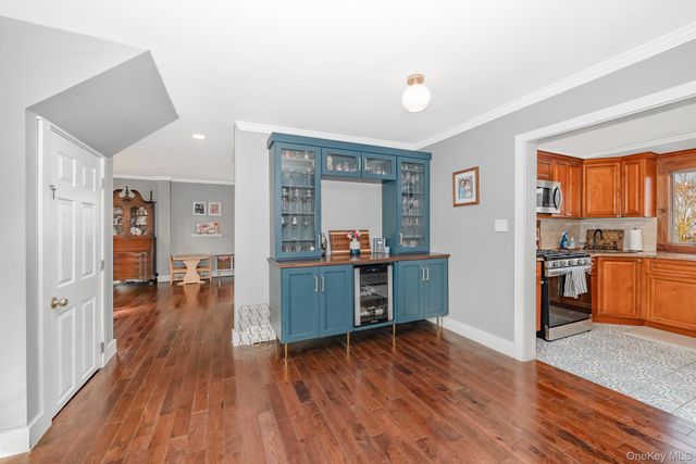 456 48th Street, Lindenhurst, NY 11757