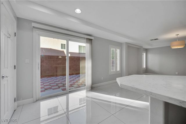 6718 Treble Clef Avenue, Las Vegas, NV 89139