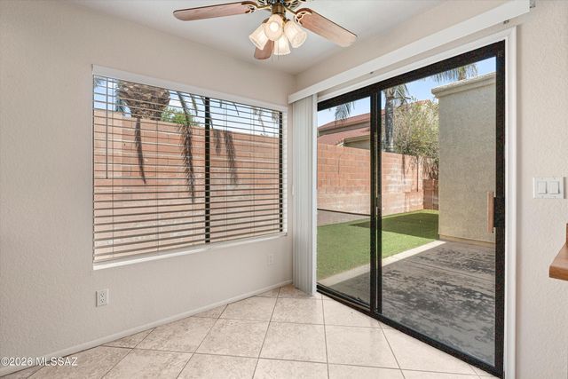 610 W Kidd Place, Oro Valley, AZ 85737