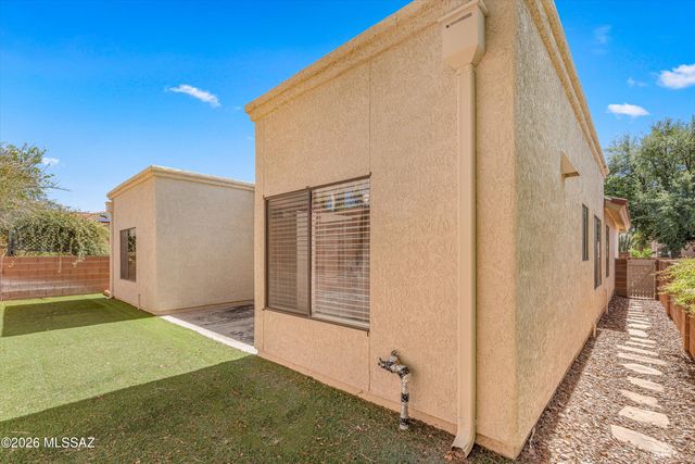 610 W Kidd Place, Oro Valley, AZ 85737