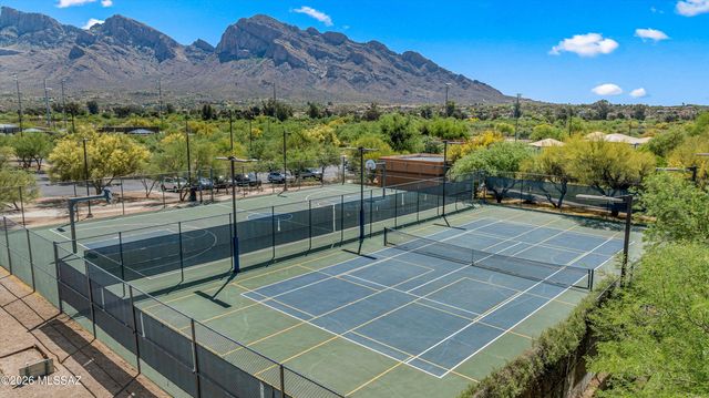 610 W Kidd Place, Oro Valley, AZ 85737