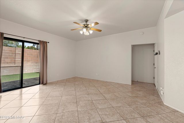 610 W Kidd Place, Oro Valley, AZ 85737