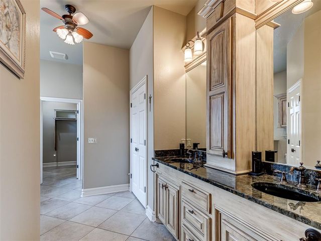 4104 Prairie Falcon Point, Edmond, OK 73034