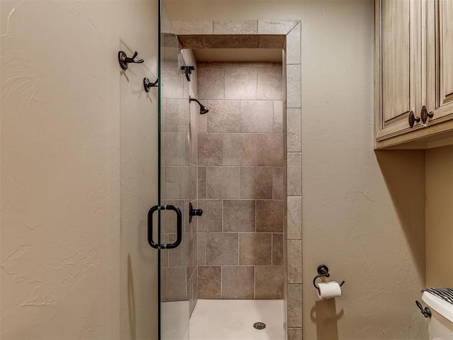 4104 Prairie Falcon Point, Edmond, OK 73034