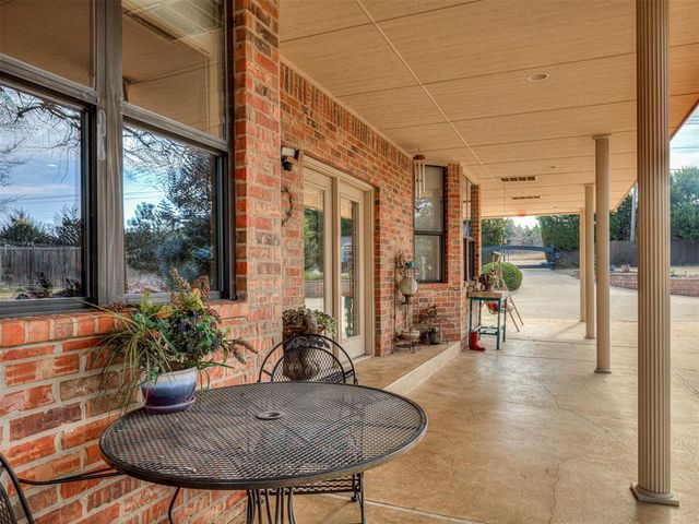 4104 Prairie Falcon Point, Edmond, OK 73034